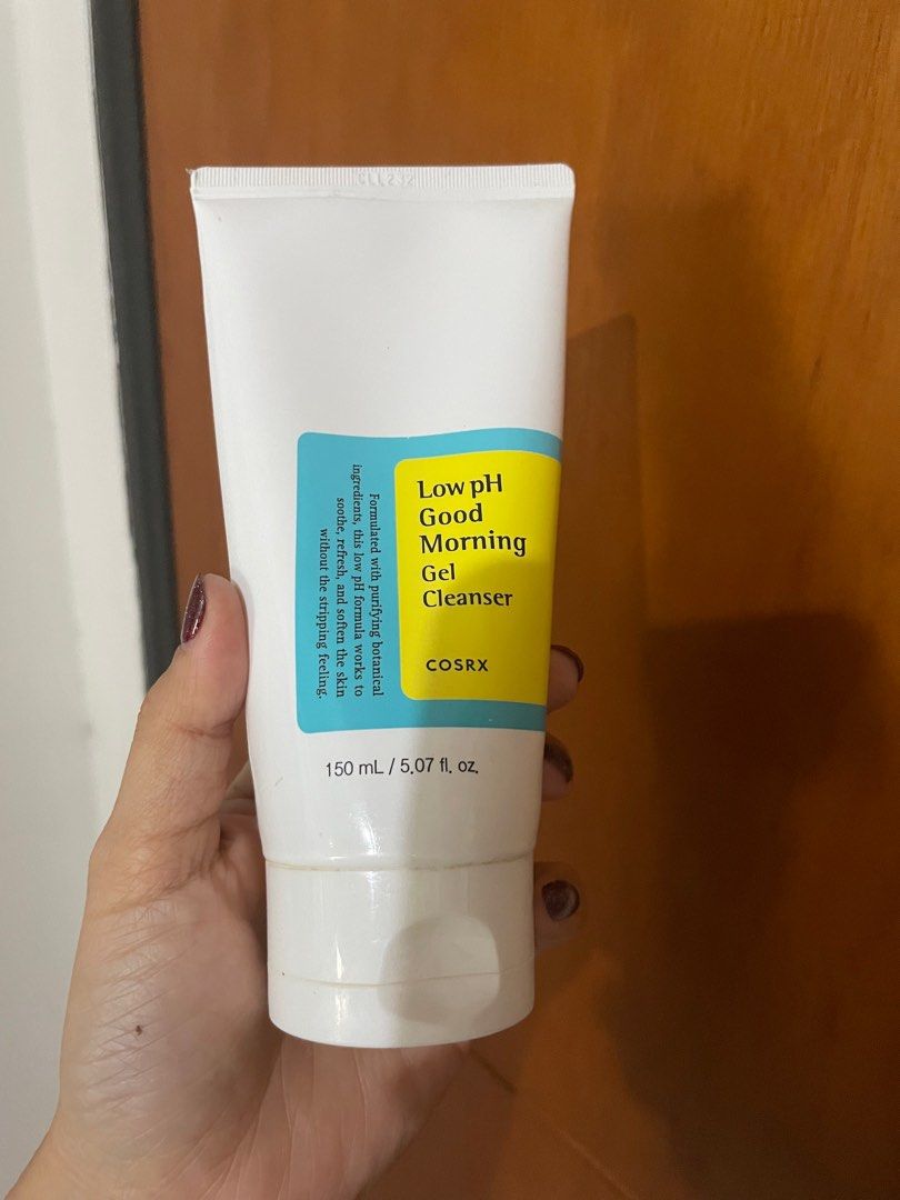 Cosrx face wash, Kesehatan & Kecantikan, Kulit, Sabun & Tubuh di Carousell