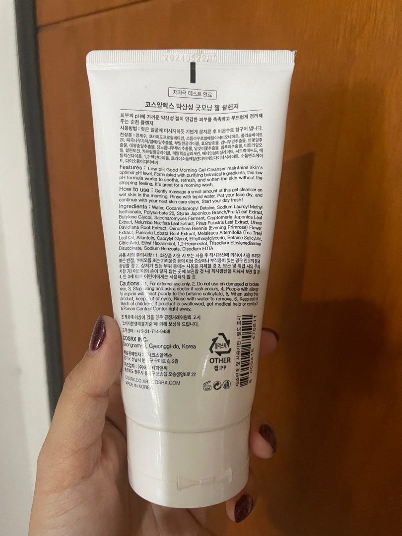 Cosrx face wash, Kesehatan & Kecantikan, Kulit, Sabun & Tubuh di Carousell