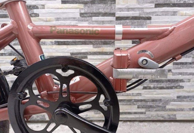 Dahon Foldable Bike (Category: Bicycles) located in Pasay City. Submitted by reen0502 (Listing ID 1217715391, Image 2). Description: Japanese original folding bike!!! Fresh! Seldom used! Specs: Multi speed Shimano SIS Adjustable seat Size 16 wheel set 100% Alloy Two-fold type Price is negotiable.