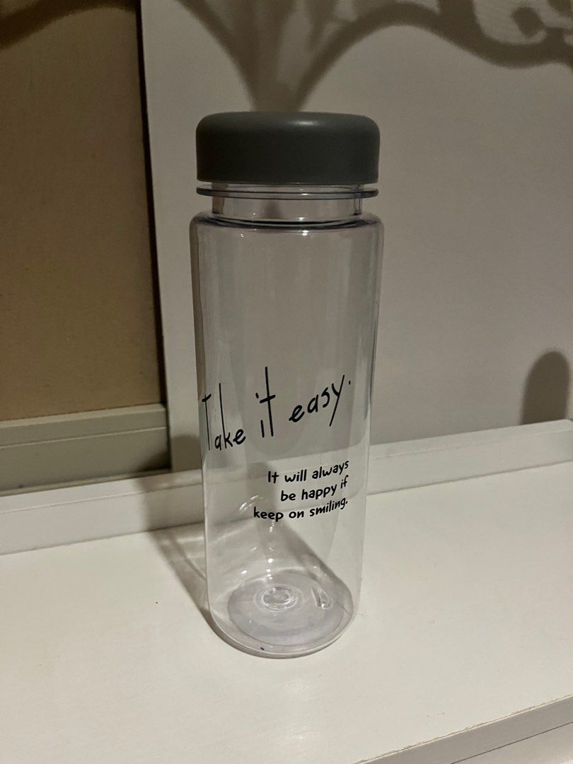 DAISO Water bottle 500ml, Furniture & Home Living, Kitchenware & Tableware, Water Bottles