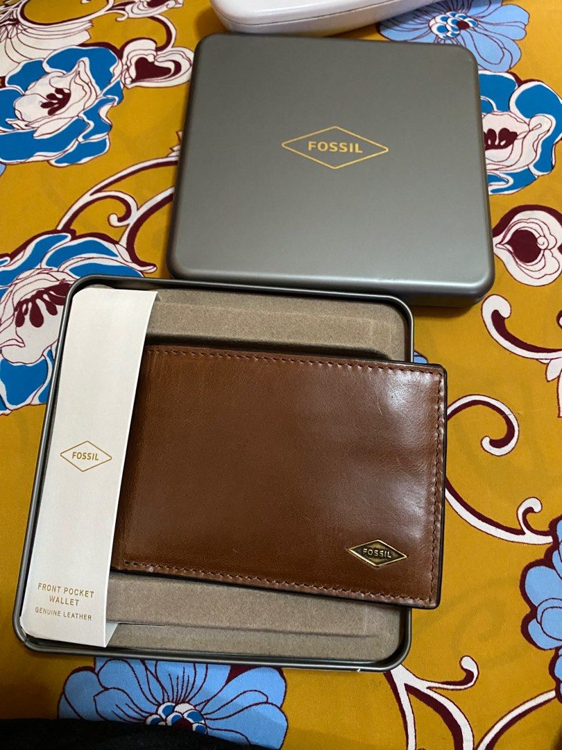 FOSSIL MEN Wallet, Men's Fashion, Watches & Accessories, Wallets & Card  Holders on Carousell