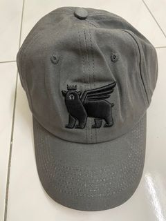 Grey Stanley cap with adjustable strap