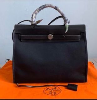 Hermes Herbag Chai Color with Gold Hardware [RARE], Women's Fashion, Bags &  Wallets, Cross-body Bags on Carousell