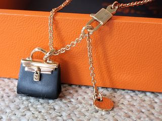 （分類：）位於 。 由 hermes_station 提交（商品編號 1217777580，圖片 1）。簡介： 。