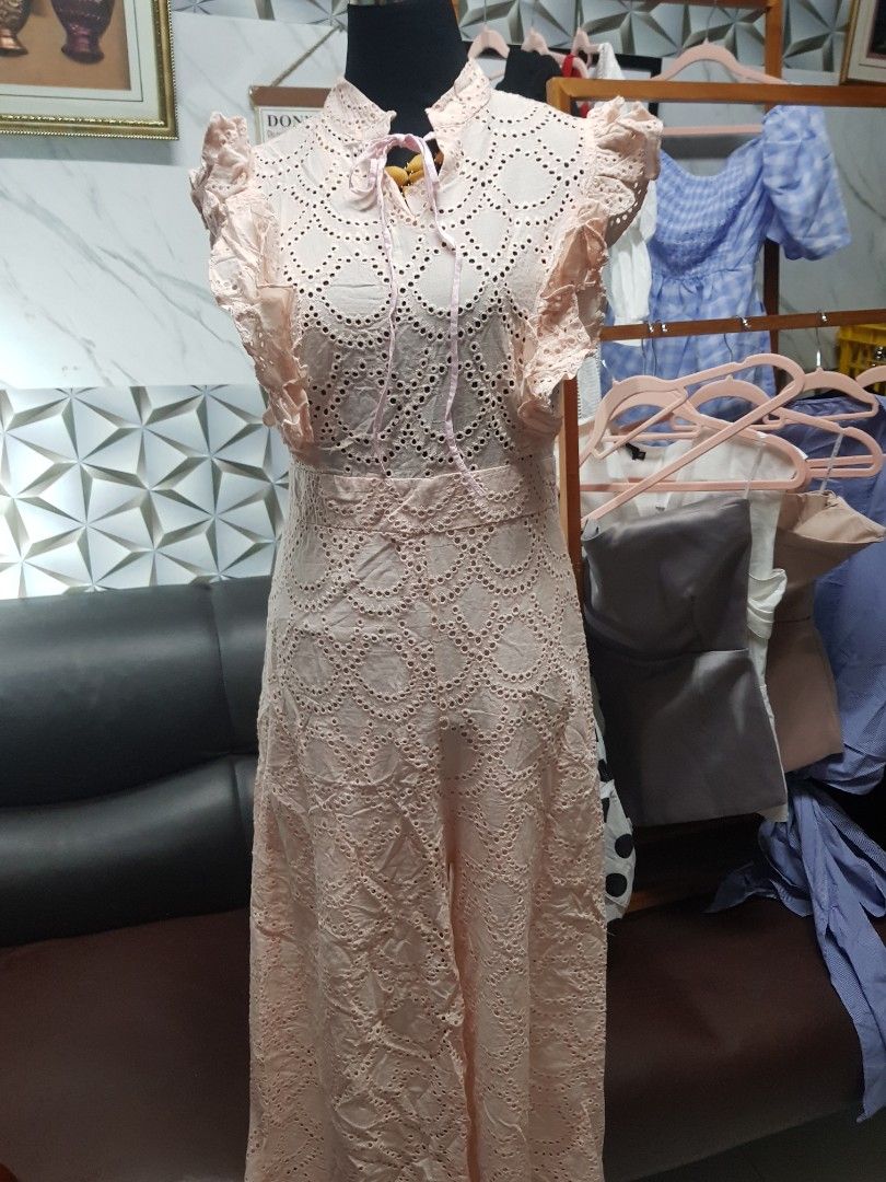 Romper Eyelet (Category: Rompers) located in Quezon City. Submitted by minned (Listing ID 1217616777, Image 1). Description: Brandnew Romper Large Size Light Pink Color MOP Gcash or Cod MoD Pick up or shipping.