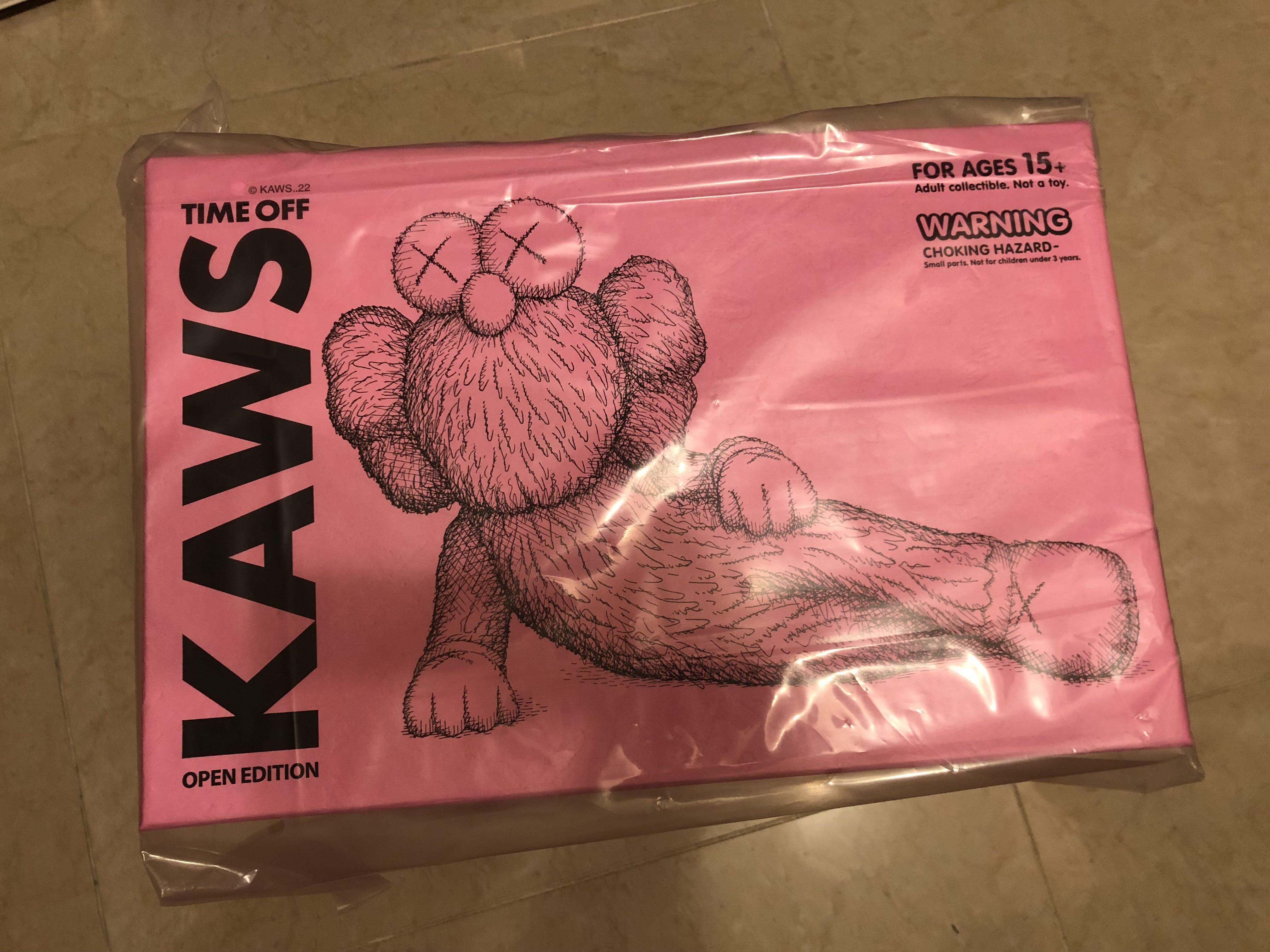 新品未開封KAWS TIME OFF PINK