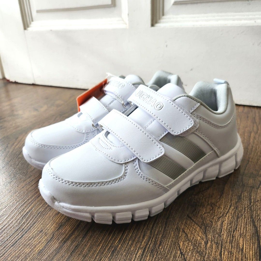 FREE Kids White Shoes Sneakers with Velcro size US 2.5 Babies