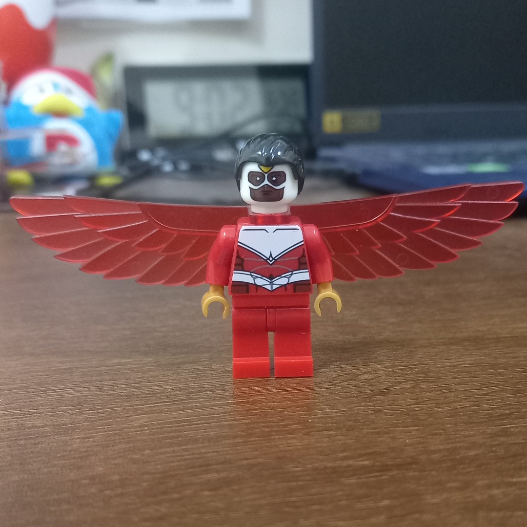 lego falcon marvel