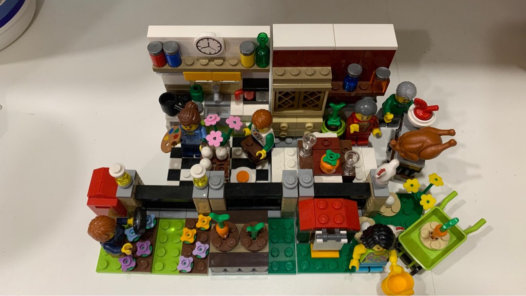 Lego 40121 sales