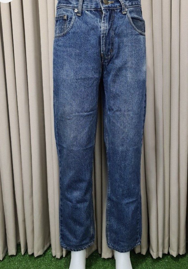 Levis 501 Size 31, Women's Fashion, Bottoms, Jeans on Carousell