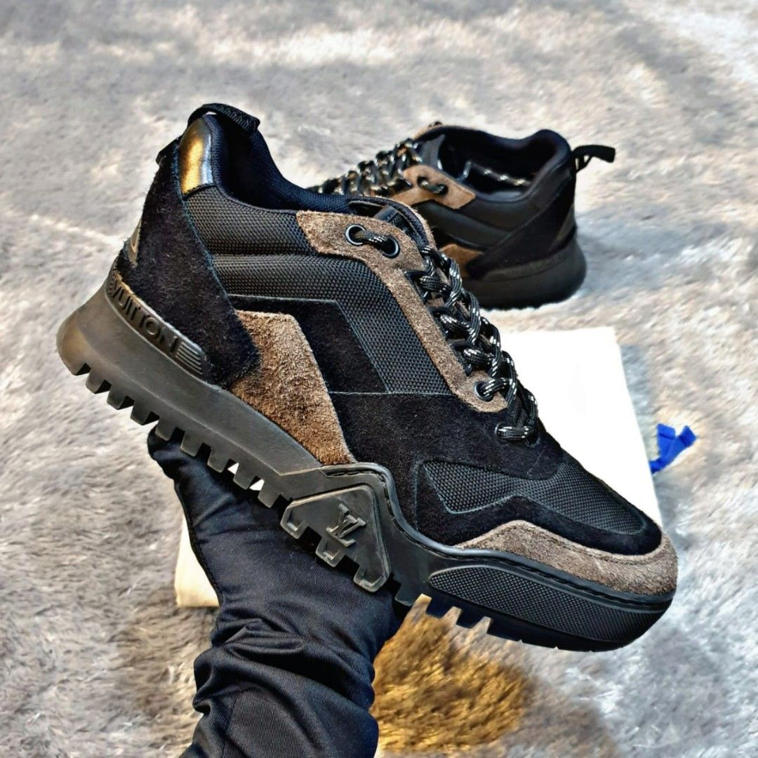 Louis vuitton black grey trainer sneakers, Fesyen Pria, Sepatu , Sneakers  di Carousell