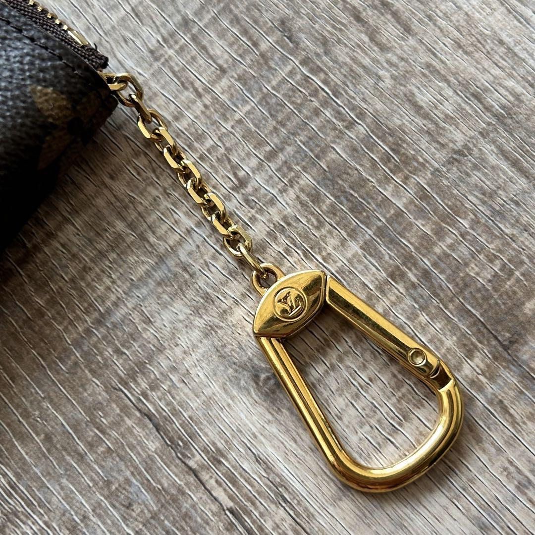 Louis Vuitton Key Cles, Luxury, Bags & Wallets on Carousell