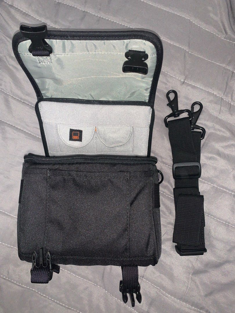 Lowepro ILC Classic 100 Camera bag, Photography, Photography