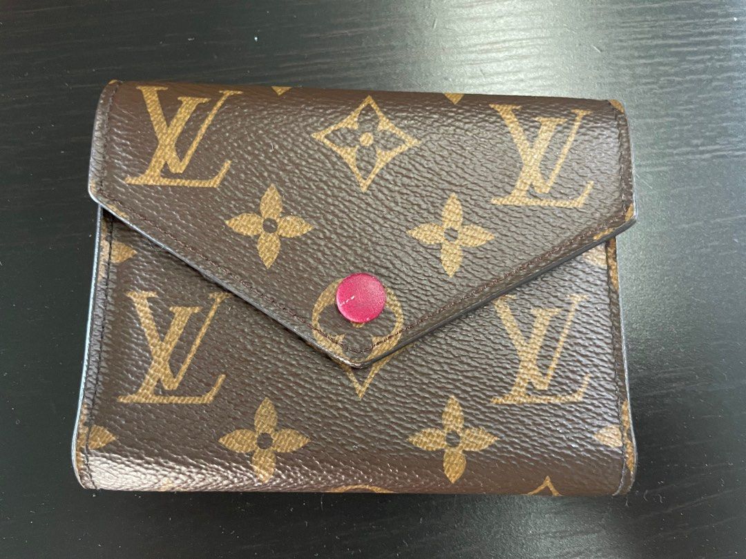 LOUIS VUITTON VICTORINE WALLET - UNBOXING of my new Victorine wallet! LV's  most popular wallet?! 
