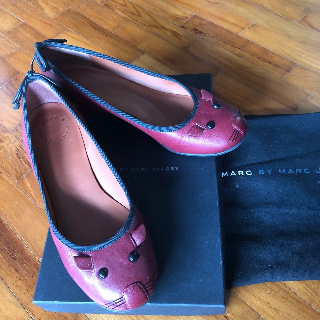 Marc Jacobs Signature Pumps