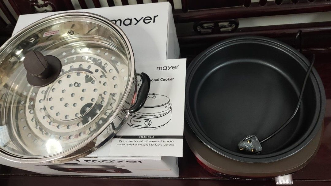 Mayer Multi function cooker (Category: Cookware & Accessories) located in Singapore. Submitted by gzminshop (Listing ID 1217694563, Image 1). Description: like new.