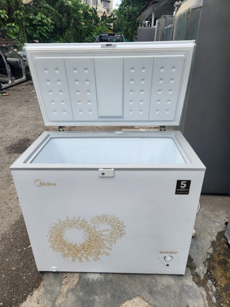 MIDEA CHEST FREEZER 198 LITER, TV & Home Appliances, Kitchen Appliances