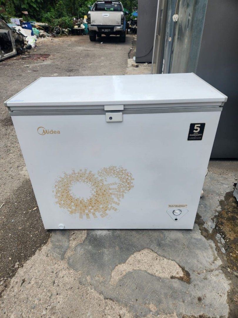 MIDEA CHEST FREEZER 198 LITER, TV & Home Appliances, Kitchen Appliances, Refrigerators