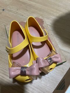 Mini Melissa Size 8