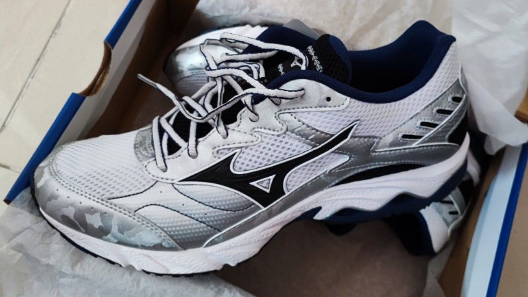 Mizuno wave sales glory wide
