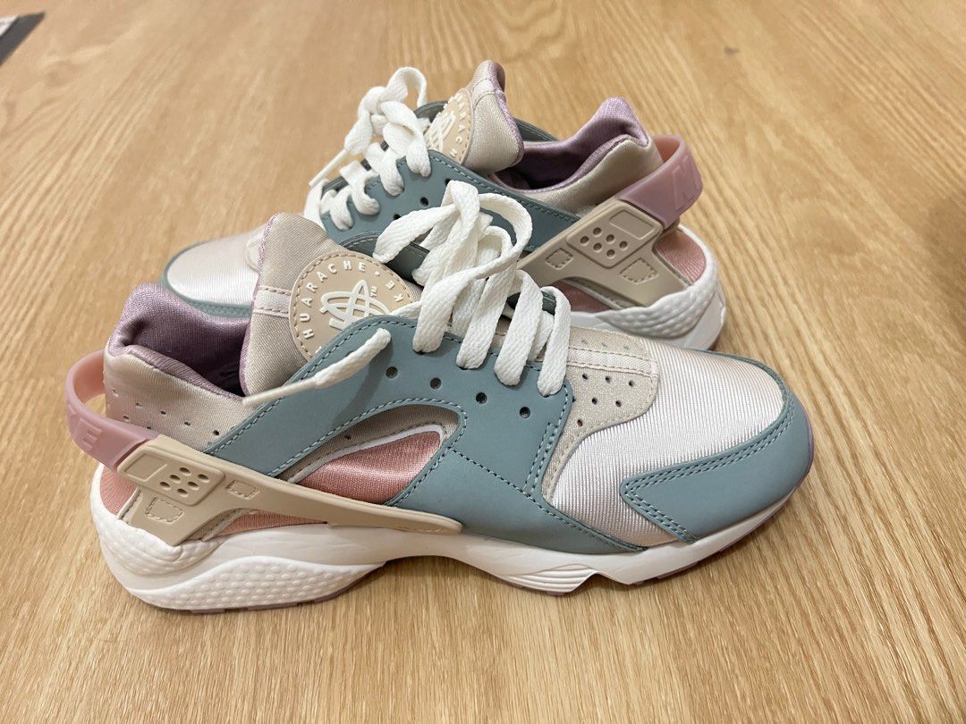 NEW NEVER USED Limited Edition Nike Air Huarache Dusty Sage