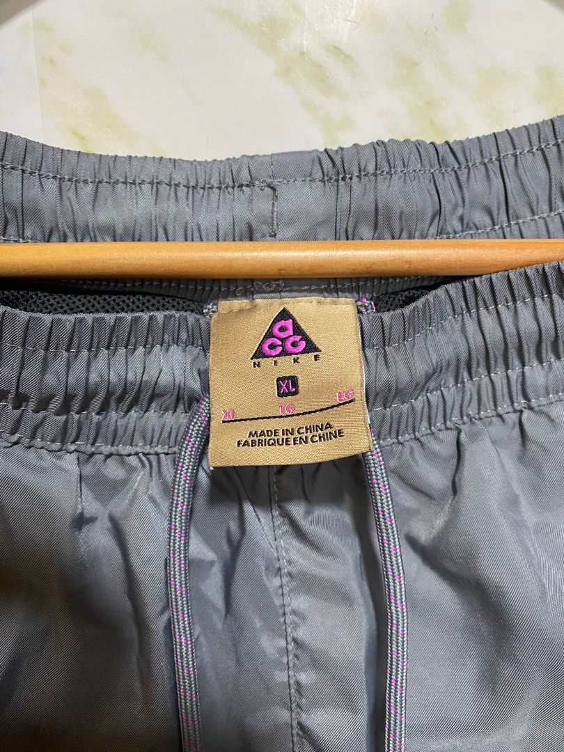acg woven shorts