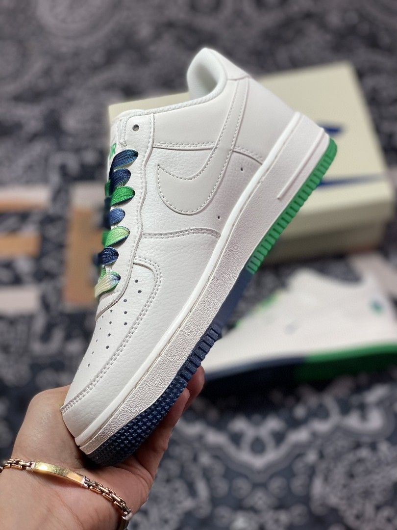 Nike Air Force 1 07 QS Low