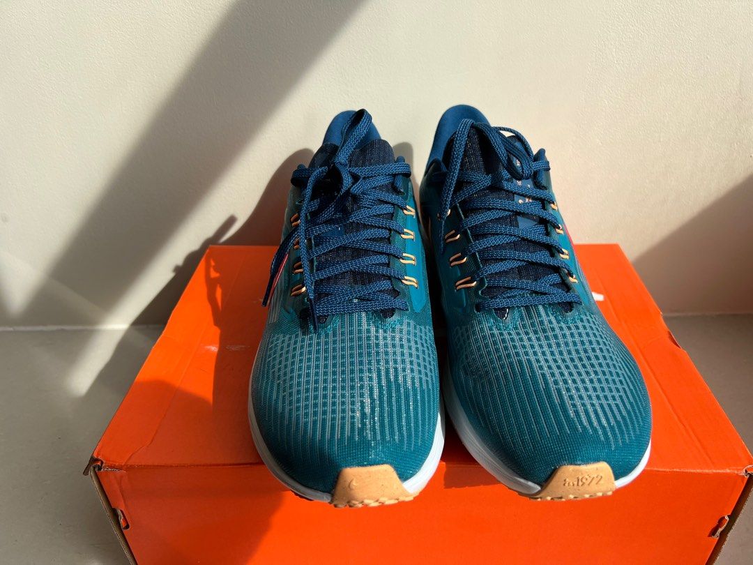 Nike Air Zoom Pegasus 39, Men's Fashion, Footwear, Sneakers on Carousell