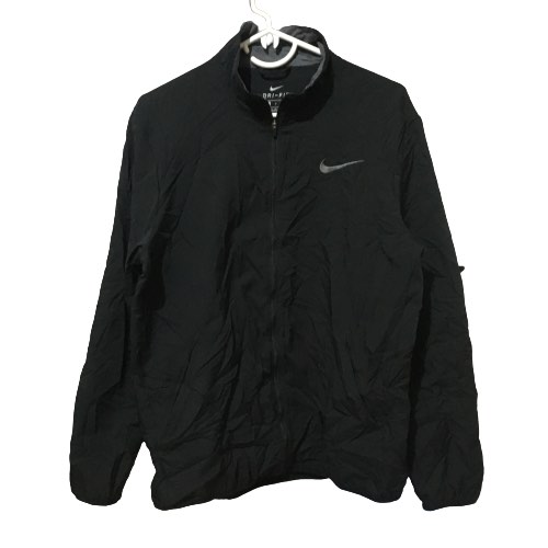 NIKE WINDBREAKER (no hood) on Carousell