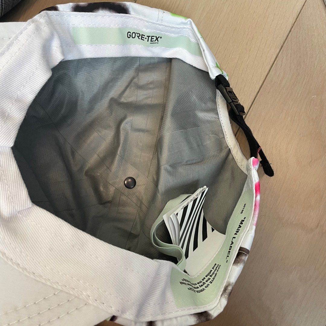 Off white x Gore tex cap, 名牌, 飾物及配件- Carousell