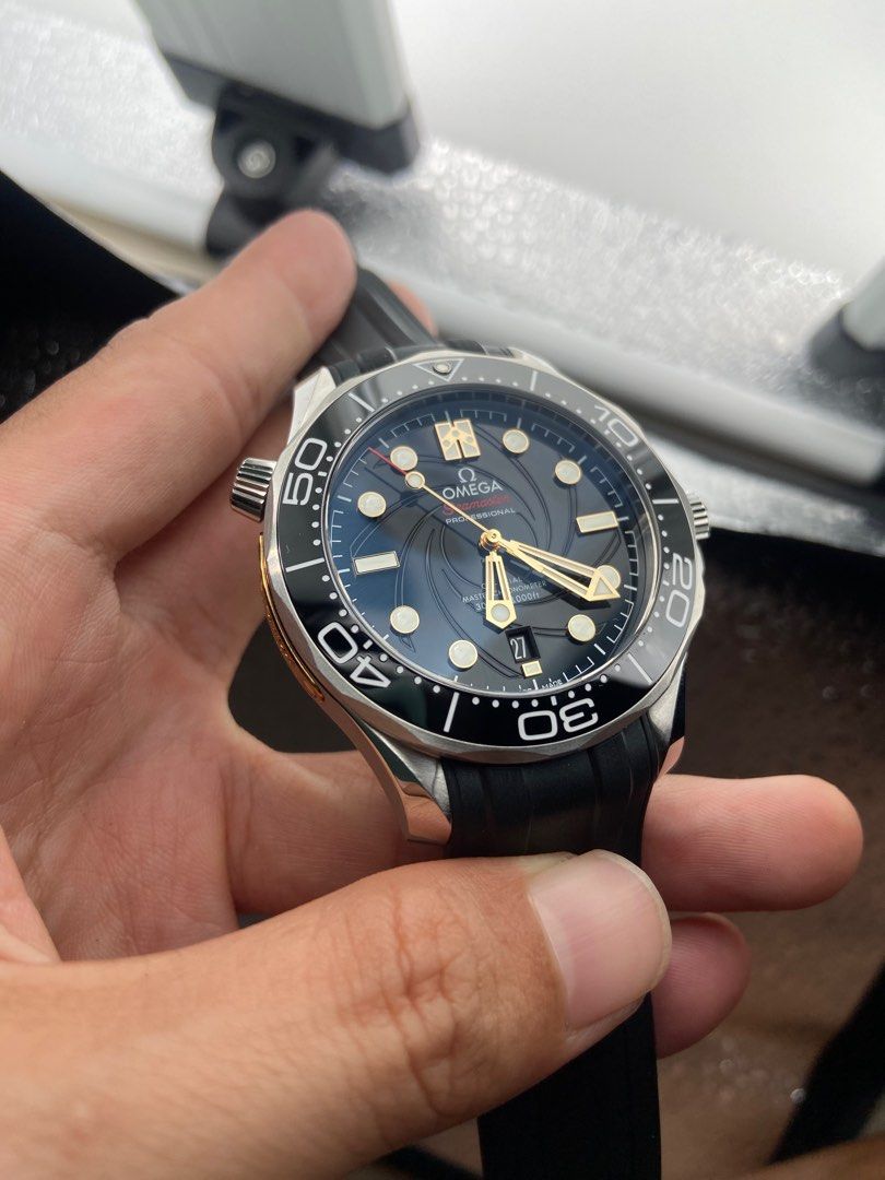 Omega Seamaster Diver 300 M James Bond 7007 Men s Fashion
