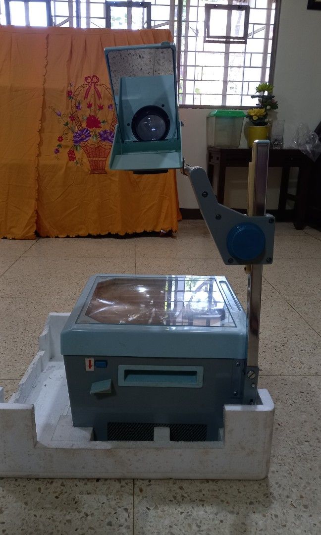 Overhead Projector, Computers & Tech, Office & Business Technology on