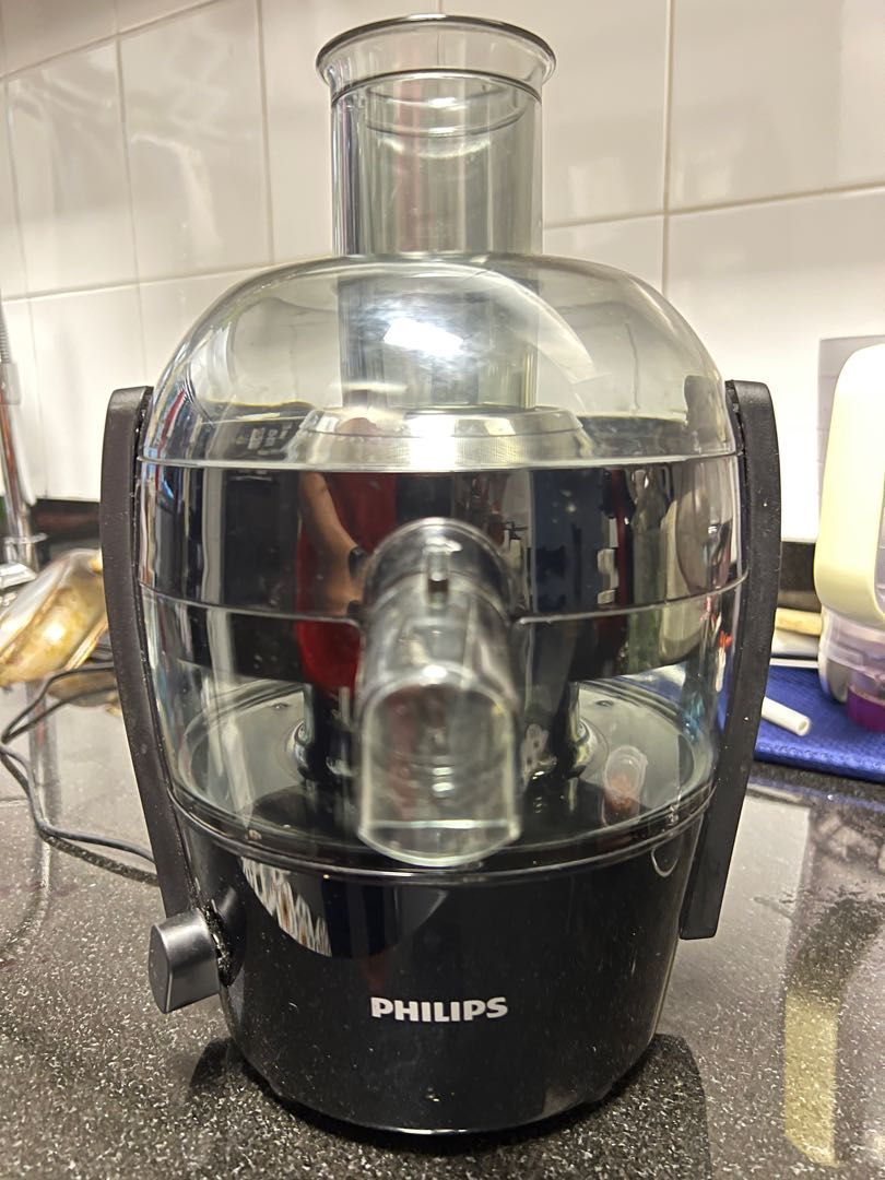 Philips fruit juicer, TV & Home Appliances, Kitchen Appliances, Juicers