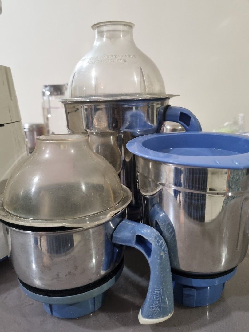 Preethi mixie w 4 Jars, TV & Home Appliances, Kitchen Appliances, Hand