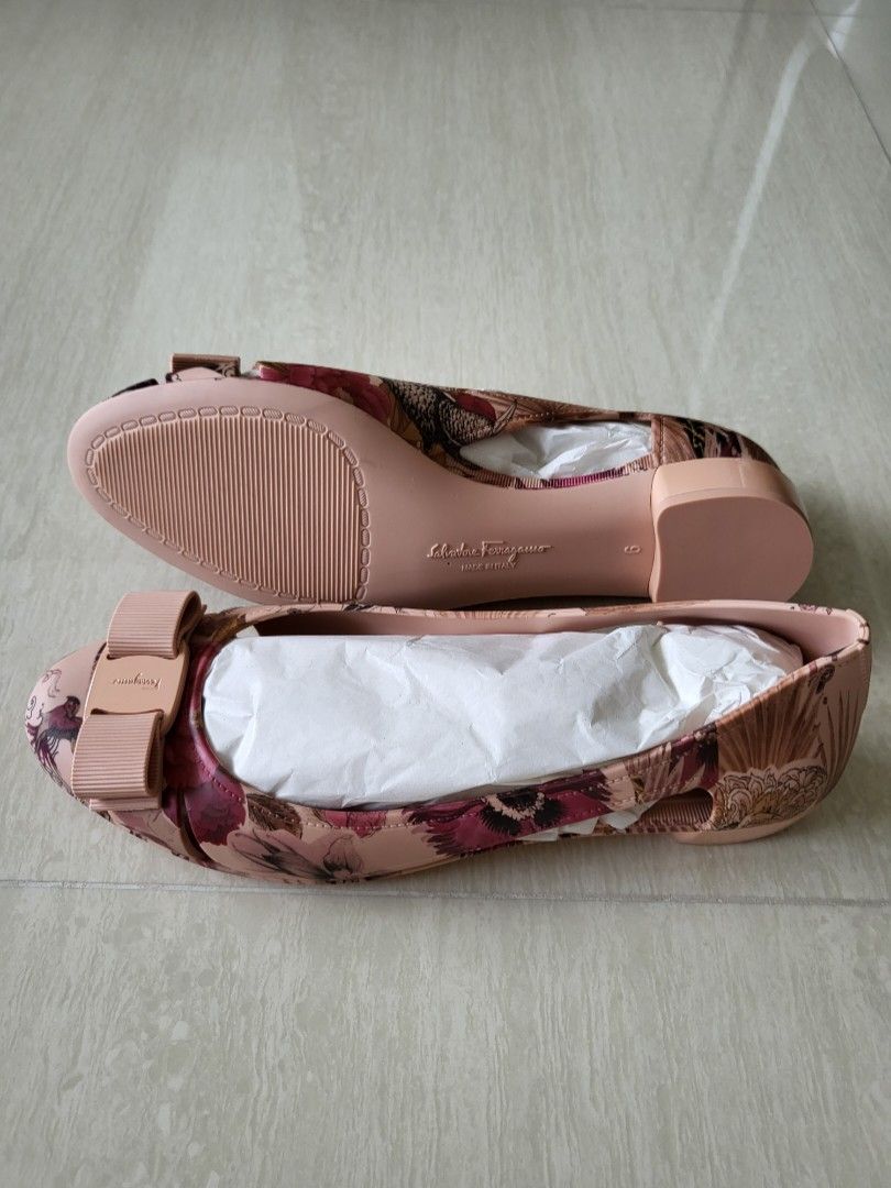 salvatore ferragamo jelly shoes original