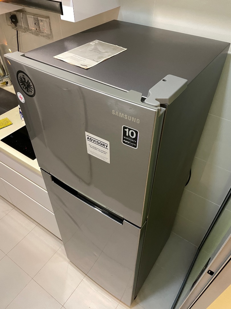 SAMSUNG Fridge (Height 155cm) with integrated Freezer (digital