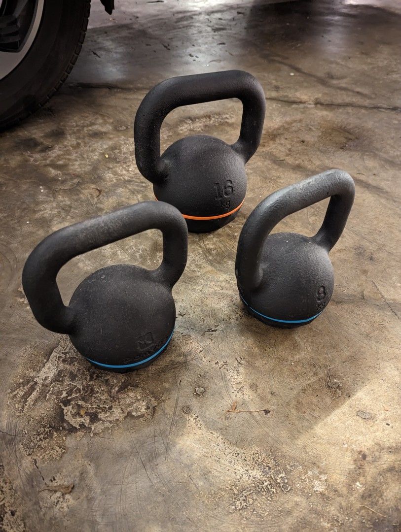 Set of Kettlebells (1x 16kg, 2x 8kg), Sports Equipment, Exercise