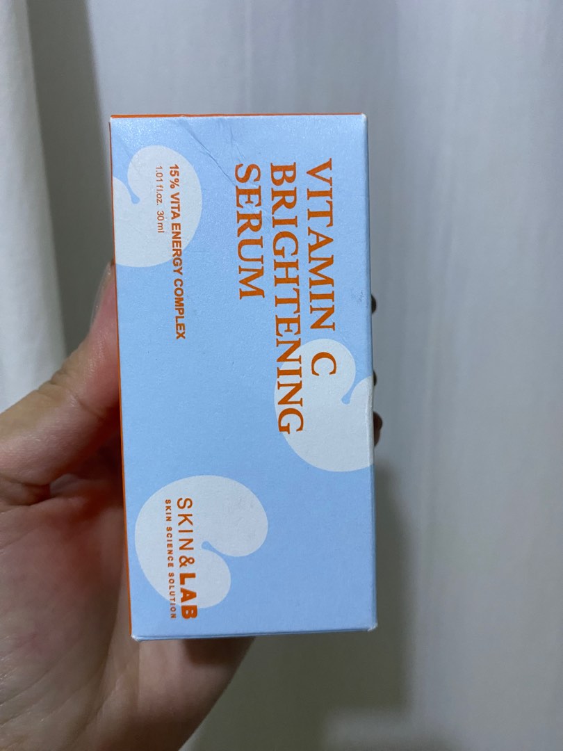 Skin & Lab Vitamin C Brightening Serum Charis ( Korean brand