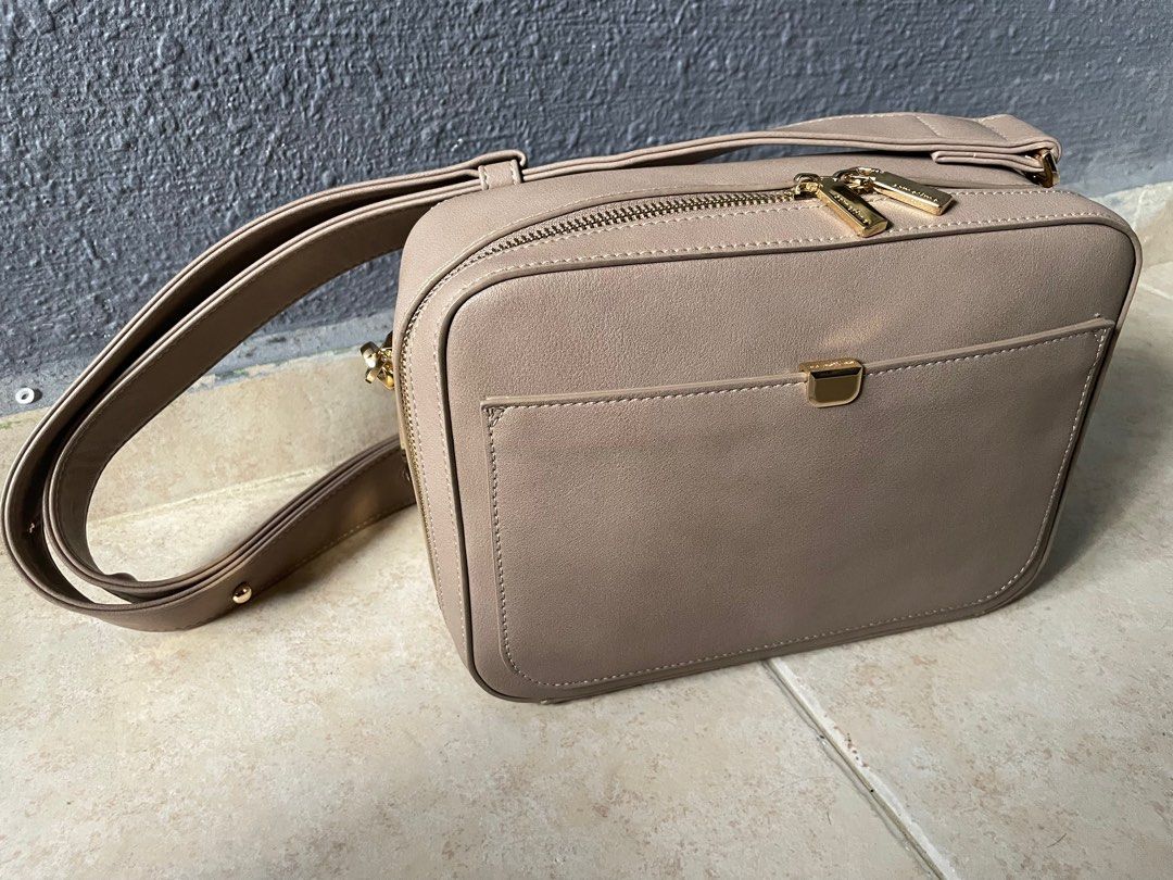 Sometimes by Neelofa side bag
