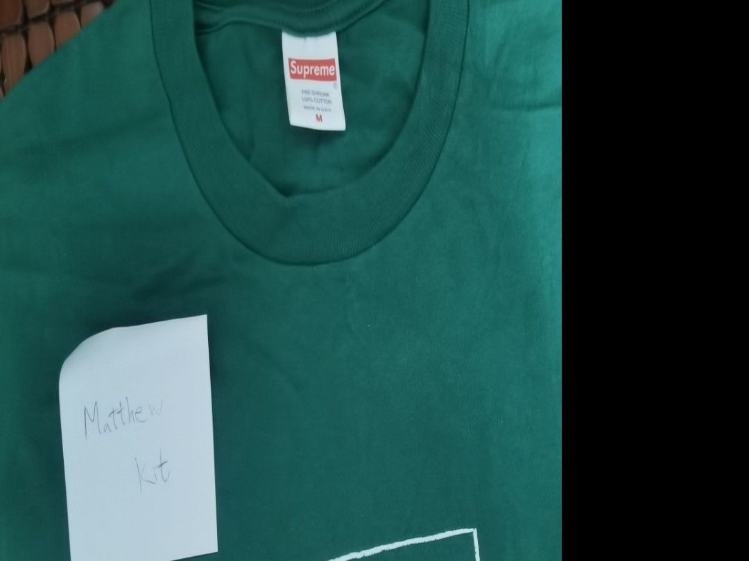 Supreme KAWS Chalk Logo Tee Green Colour M size, 名牌, 服裝- Carousell