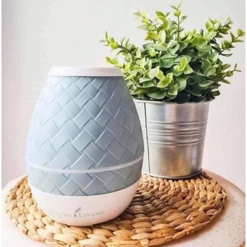 Sweet Aroma Ultrasonic Diffuser YL for Home & Office (Category: Air Purifiers & Dehumidifiers) located in Cebu City. Submitted by mcqueen_storehouse (Listing ID 1217647944, Image 2). Description: Young Living’s Sweet Aroma Ultrasonic Diffuser is the perfect addition to your home. It’s compact, fresh and modern design offers big features without taking up precious counter space. The timeless wicker pattern, along with the popular Cloud Blue color,