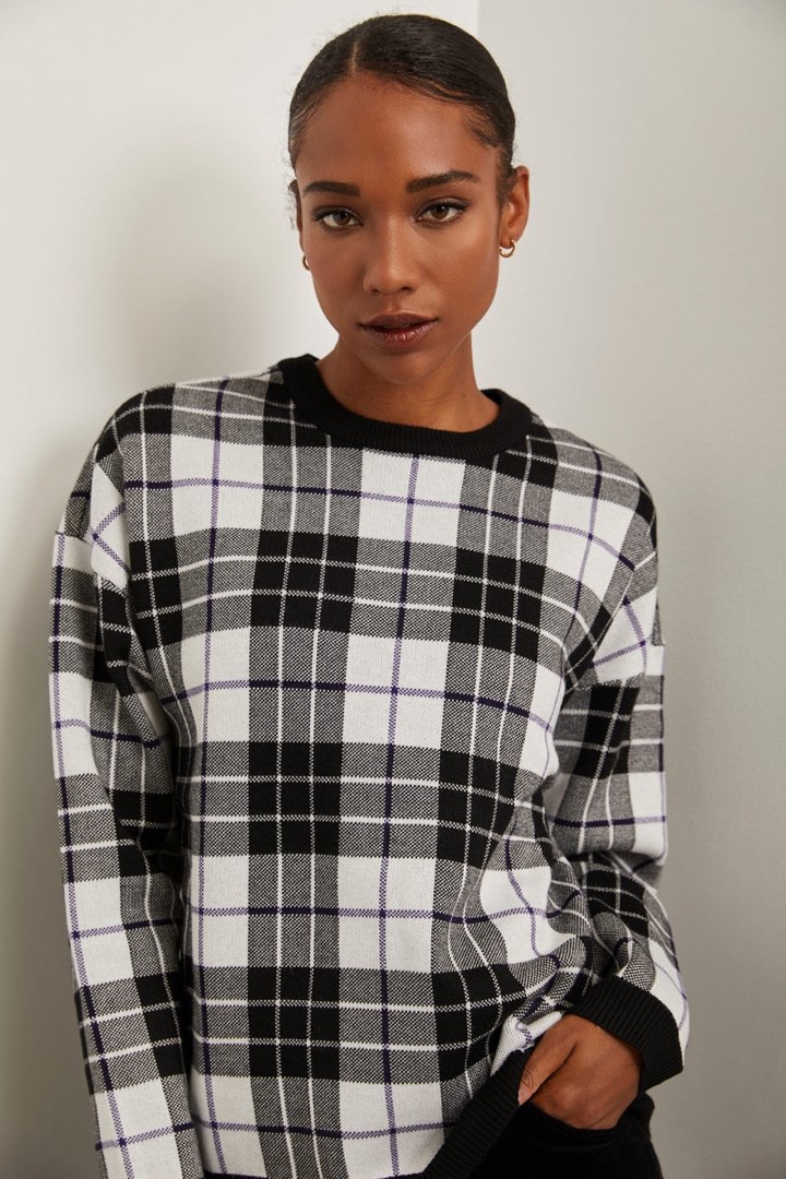 Checkered turtleneck hotsell