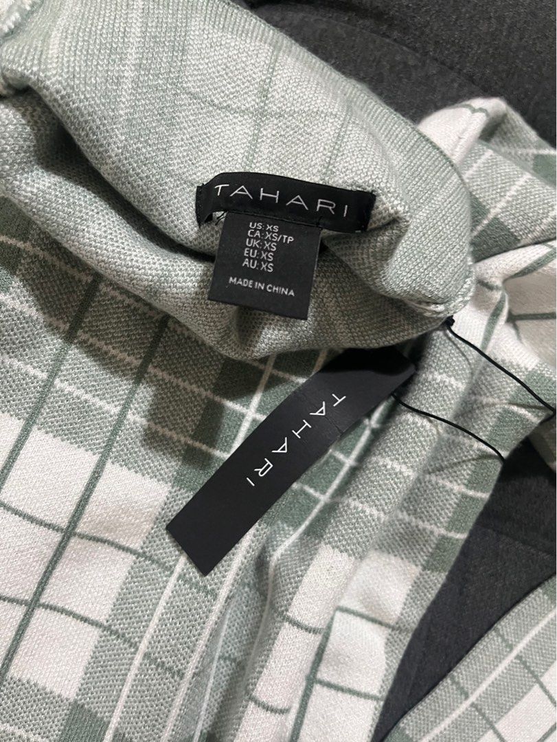 Tahari hotsell plaid sweater