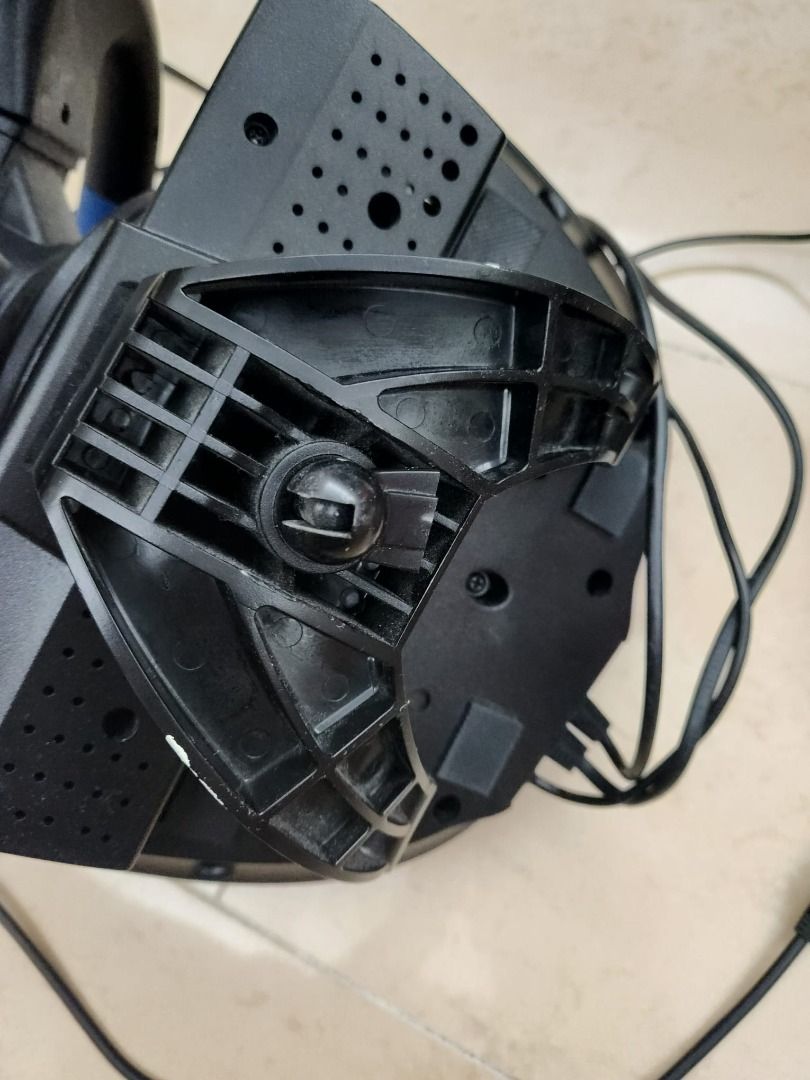 Thrustmaster T150 with Pedals + all wires included (no box) PC/PS4/PS5