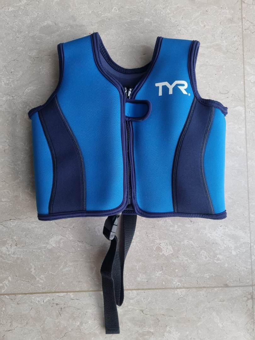 Tyr swim cheap vest