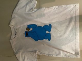 Uniqlo Kaws Cookie Monster