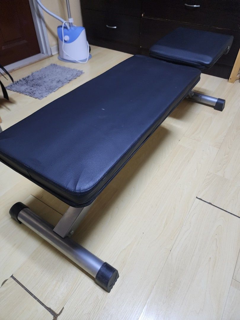 [used] Foldable Workout Bench, Sports Equipment, Exercise & Fitness