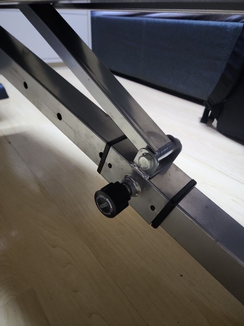 [used] Foldable Workout Bench, Sports Equipment, Exercise & Fitness