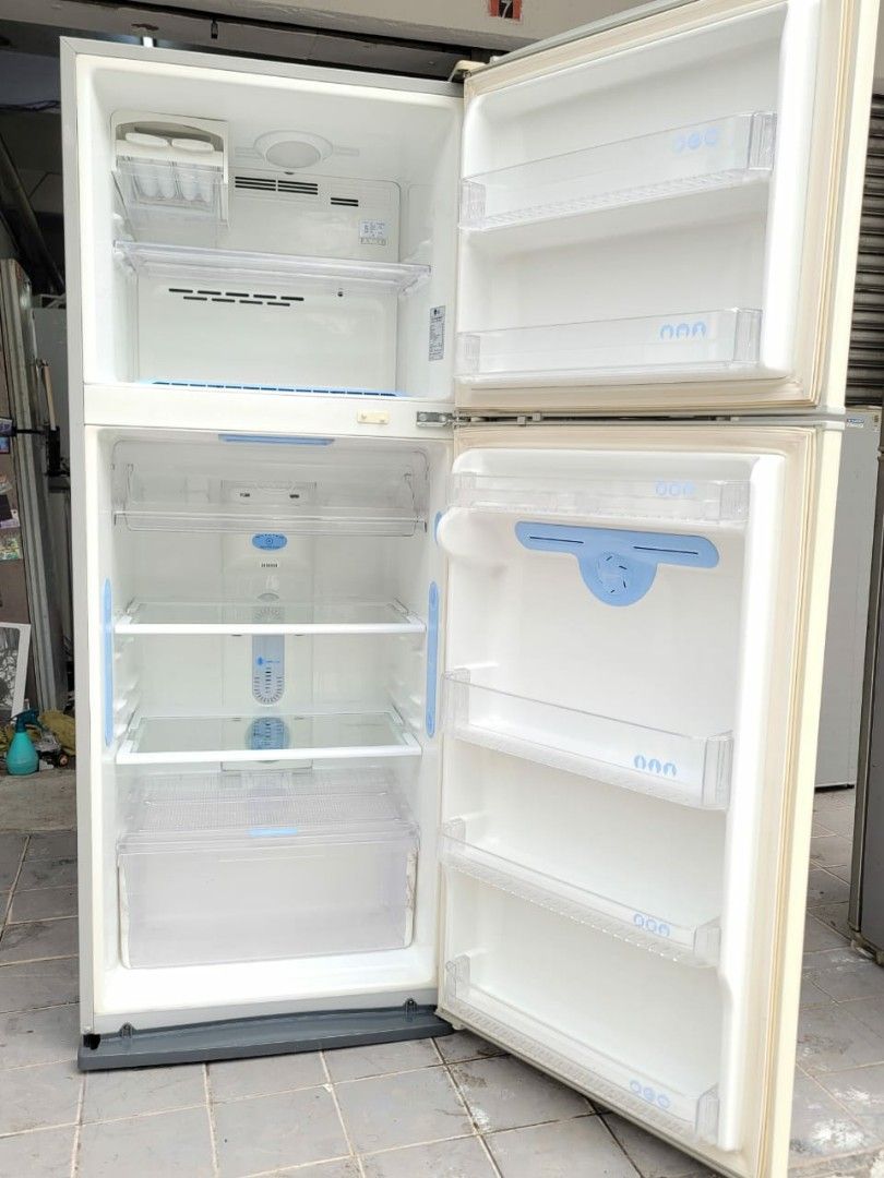 Used LG 2 doors fridge 450L, refrigerator peti sejuk peti ais, good