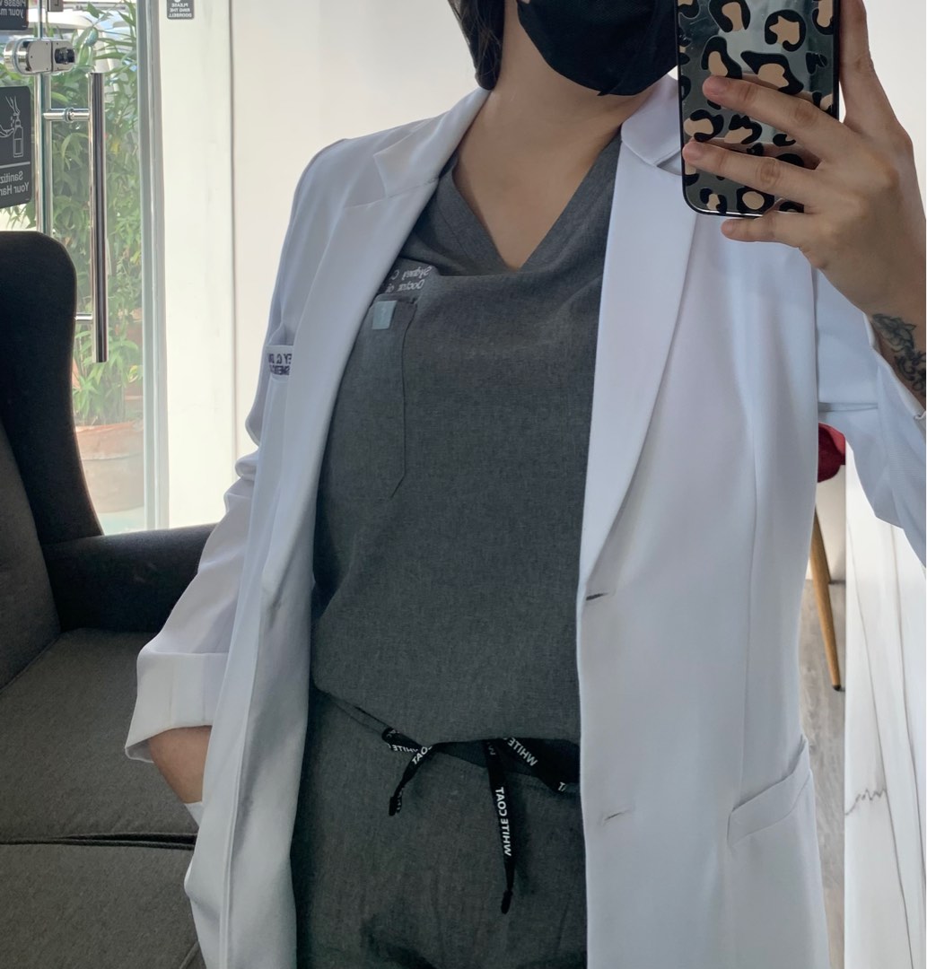 White Coat Manila Move Tech Matrix Scrub Suits, Women's Fashion, Tops